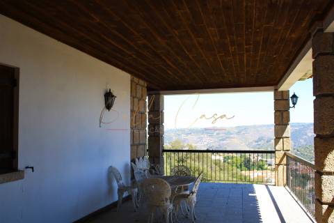 Moradia Isolada T5 Venda em Lamego (Almacave e Sé),Lamego