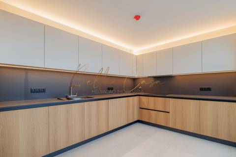 Moradia em Banda T4+1 Venda em Esgueira,Aveiro