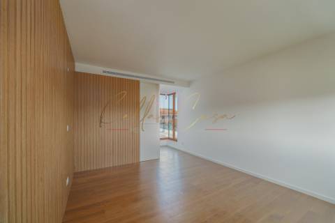 Moradia em Banda T4+1 Venda em Esgueira,Aveiro