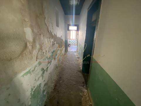 Moradia para Restaurar T2 Venda em Cacia,Aveiro