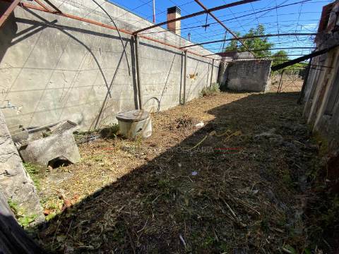 Moradia para Restaurar T2 Venda em Cacia,Aveiro