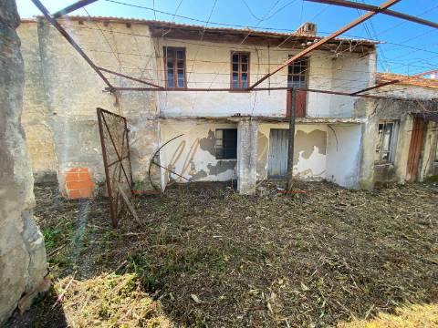 Moradia para Restaurar T2 Venda em Cacia,Aveiro