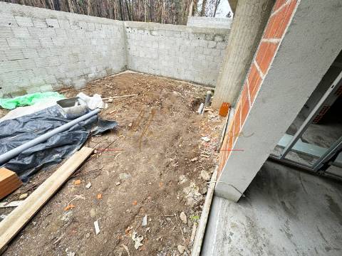 Moradia Geminada T3+1 Venda em Cacia,Aveiro