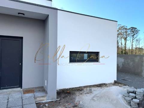 Moradia Geminada T3+1 Venda em Cacia,Aveiro