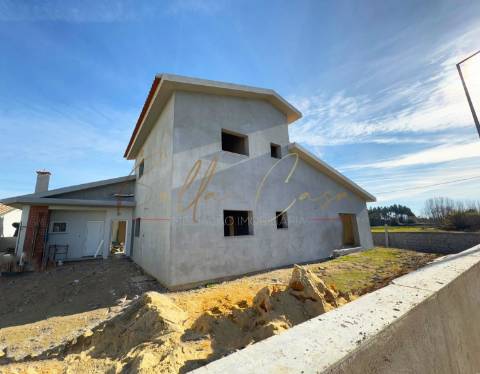 Moradia Isolada T4 Venda em Bustos, Troviscal e Mamarrosa,Oliveira do Bairro