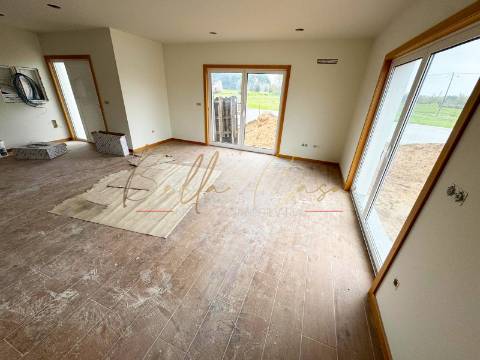 Moradia Isolada T4 Venda em Bustos, Troviscal e Mamarrosa,Oliveira do Bairro