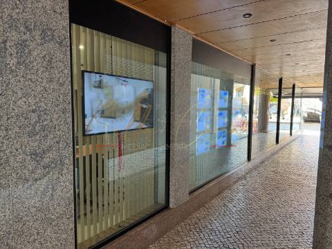 Loja  Arrendamento em Glória e Vera Cruz,Aveiro