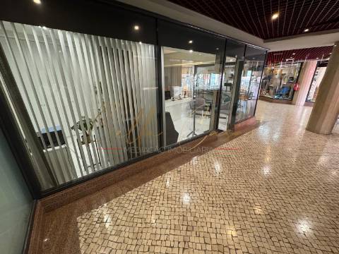 Loja  Arrendamento em Glória e Vera Cruz,Aveiro