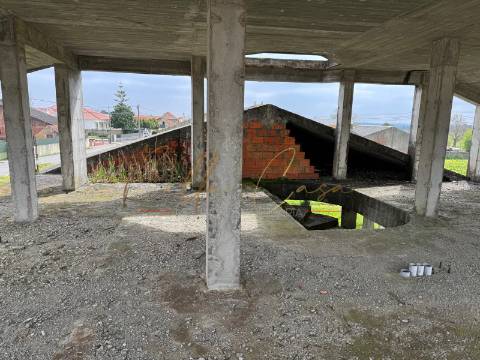 Moradia T4 Venda em Requeixo, Nossa Senhora de Fátima e Nariz,Aveiro