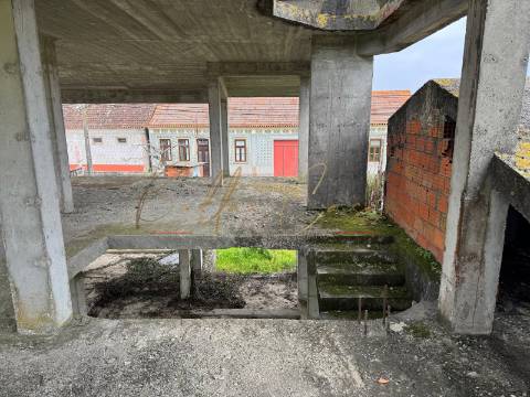 Moradia T4 Venda em Requeixo, Nossa Senhora de Fátima e Nariz,Aveiro