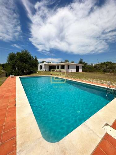 Quinta na Guia com 39.013 m2 a 10 minutos das praias da costa de Albufeira