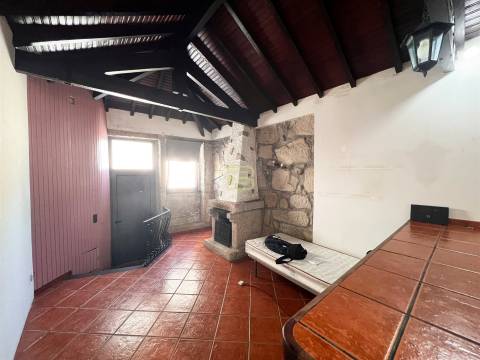 Moradia T1 a 10 minutos da  rotunda da Boavista e 5m da estação de metro Carolina Michaelis