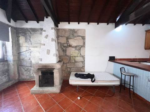 Moradia T1 a 10 minutos da  rotunda da Boavista e 5m da estação de metro Carolina Michaelis