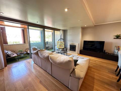 Em exclusivo, apartamento tipologia T3 em Santo Ovídio, no prestigiado condomínio Quinta das Corgas