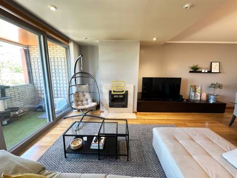 Em exclusivo, apartamento tipologia T3 em Santo Ovídio, no prestigiado condomínio Quinta das Corgas