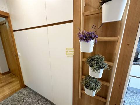 Em exclusivo, apartamento tipologia T3 em Santo Ovídio, no prestigiado condomínio Quinta das Corgas