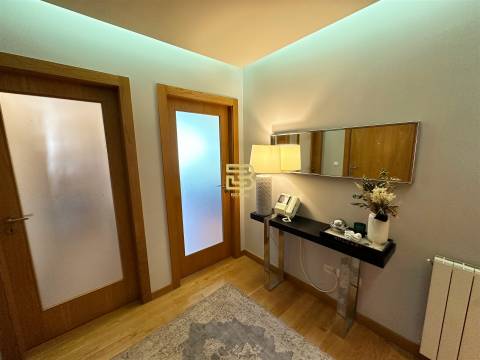 Em exclusivo, apartamento tipologia T3 em Santo Ovídio, no prestigiado condomínio Quinta das Corgas