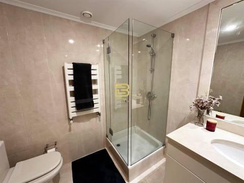 Em exclusivo, apartamento tipologia T3 em Santo Ovídio, no prestigiado condomínio Quinta das Corgas