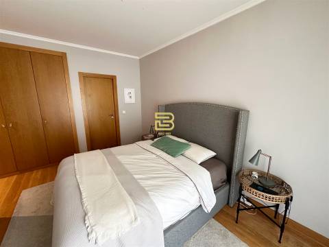 Em exclusivo, apartamento tipologia T3 em Santo Ovídio, no prestigiado condomínio Quinta das Corgas