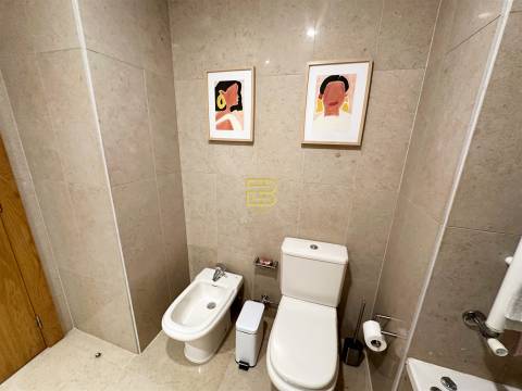 Em exclusivo, apartamento tipologia T3 em Santo Ovídio, no prestigiado condomínio Quinta das Corgas