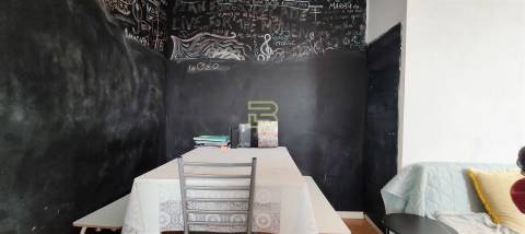 Apresentamos moradia dúplex tipologia T3 nas margens do Douro