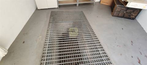 Apartamento tipologia T2 ao nível do primeiro andar com garagem box na Senhora da Hora.