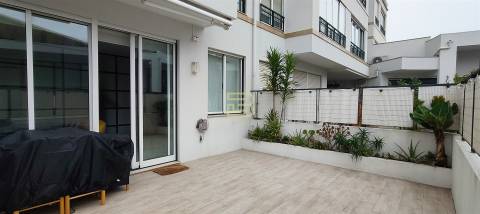 Apartamento T1 com  terraço em Leça da Palmeira