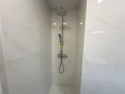 Arrenda-se Apartamento T3 remodelado e mobilado em Mindelo, V. do Conde.