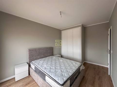 Arrenda-se Apartamento T3 remodelado e mobilado em Mindelo, V. do Conde.