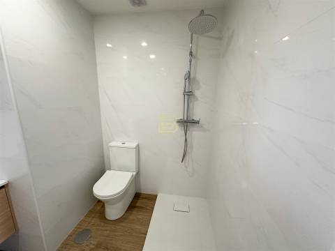 Arrenda-se Apartamento T3 remodelado e mobilado em Mindelo, V. do Conde.