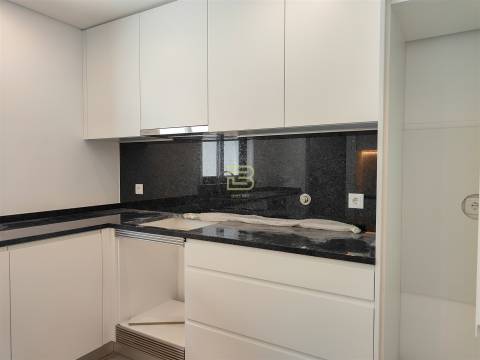 Apartamento T3 novo , num Condomínio Fechado, em Vila Nova de Gaia