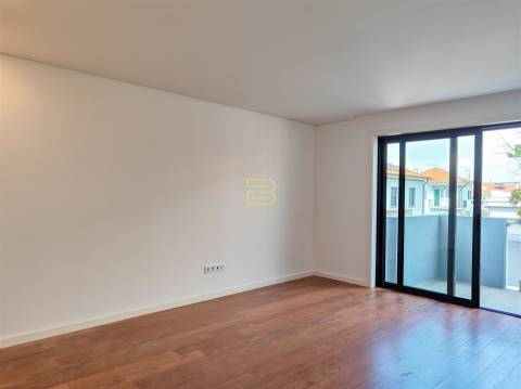 Apartamento T3 novo , num Condomínio Fechado, em Vila Nova de Gaia