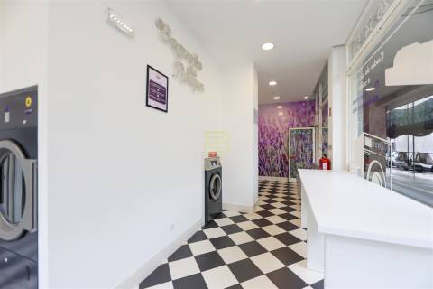 Trespasse de Lavandaria, com Alta Rentabilidade, em Águas Santas, a poucos metros do Continente.