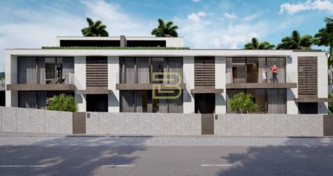 Moradia de Luxo T3 Duplex em Vila Nova de Gaia, na 1ª linha do mar