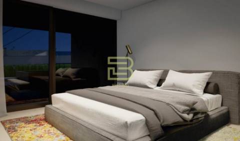 Moradia de Luxo T3 Duplex em Vila Nova de Gaia, na 1ª linha do mar