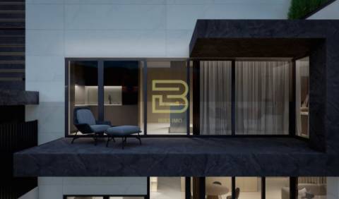 Moradia de Luxo T3 Duplex em Vila Nova de Gaia, na 1ª linha do mar