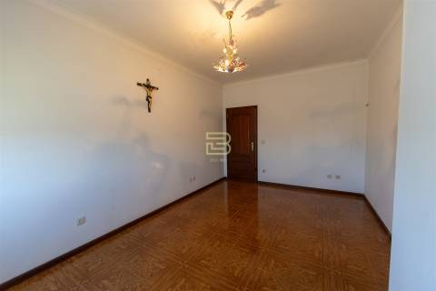 QUINTA de SONHO em ALFENA – 5.794m² de NATUREZA, ESPAÇO e POTENCIAL