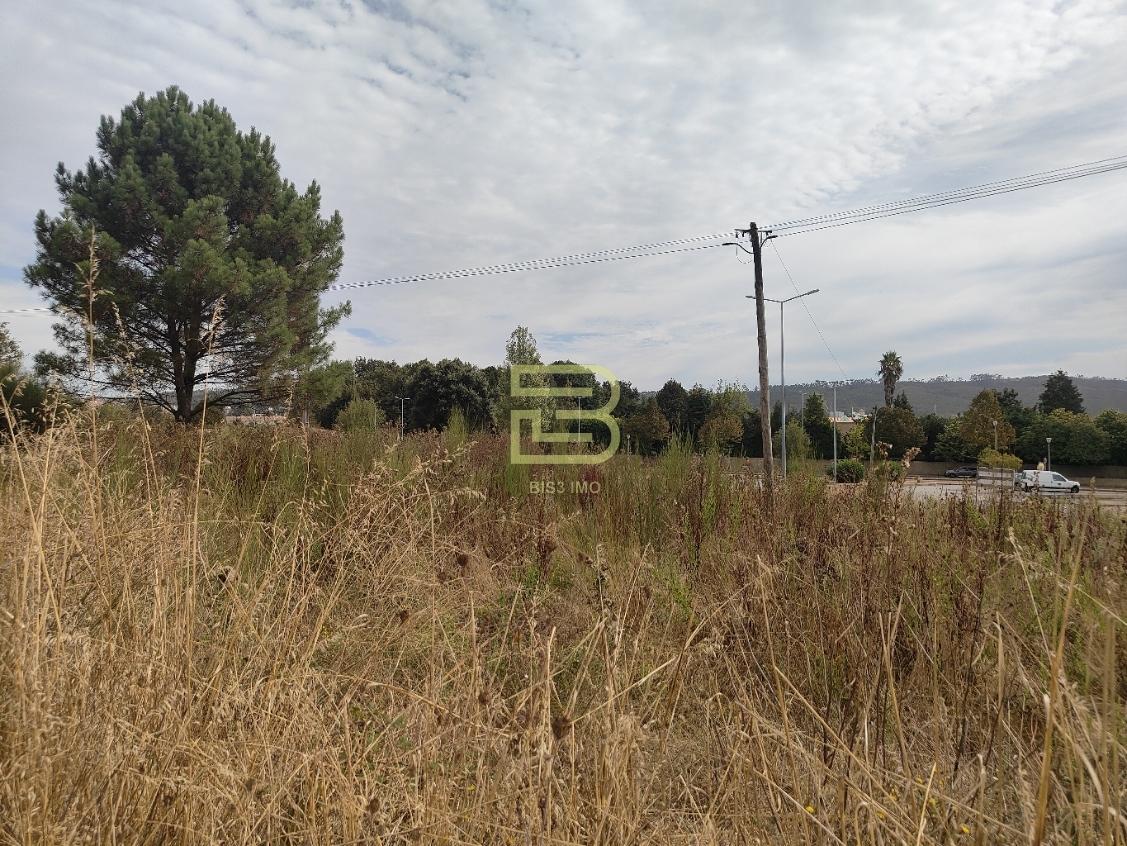 TERRENO URBANIZÁVEL em LAGUEIRÕES, VALONGO, com 5.186,00 m² de área