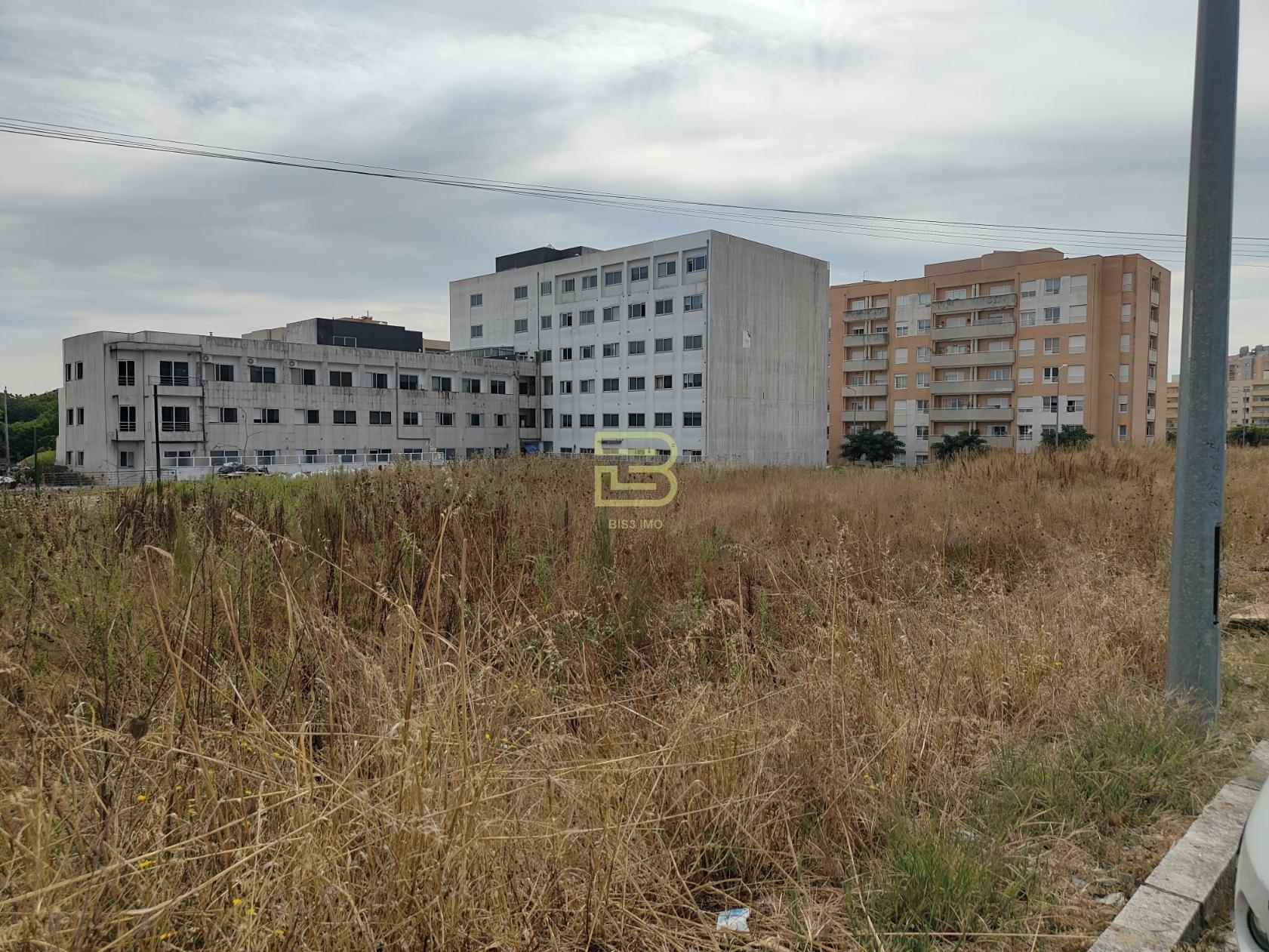 TERRENO URBANIZÁVEL em LAGUEIRÕES, VALONGO, com 5.186,00 m² de área
