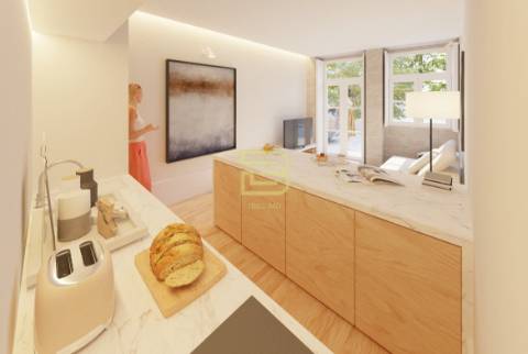 Prédio com projeto aprovado e licença de obras, na primeira linha do Rio Douro, Bonfim, Porto