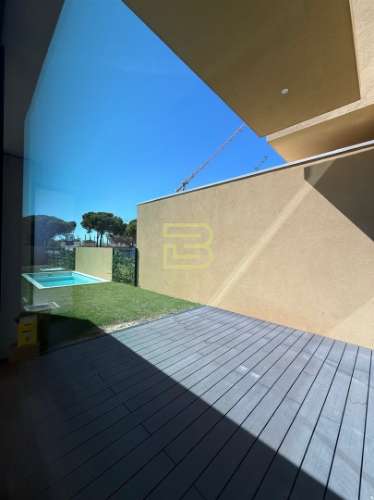 Moradia V3 de luxo no coração de Vilamoura