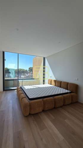 Moradia V3 de luxo no coração de Vilamoura