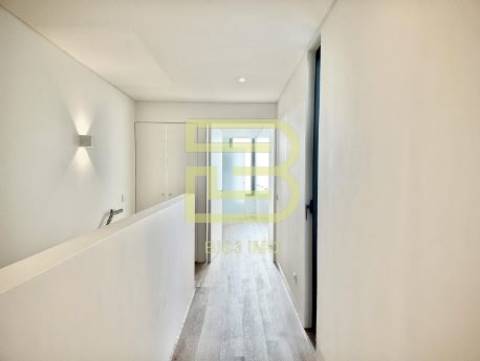 Moradia V3 de luxo no coração de Vilamoura