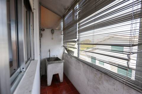 Apartamento T3 com GARAGEM junto á estação de RIO TINTO