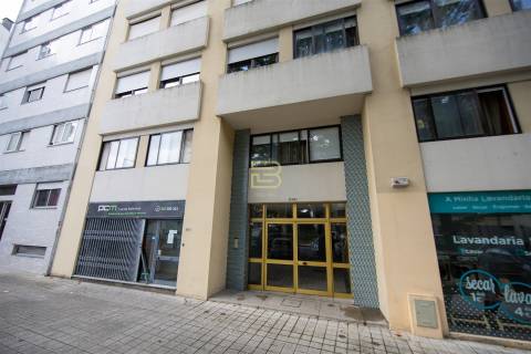 Exclusivo APARTAMENTO T3+1  Costa Cabral, Porto