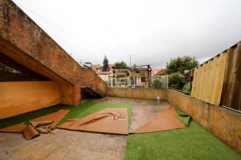 Andar moradia T2 remodelado  para arrendamento em Rio Tinto