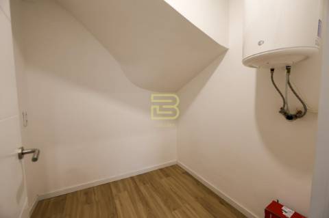 Andar moradia T2 remodelado  para arrendamento em Rio Tinto