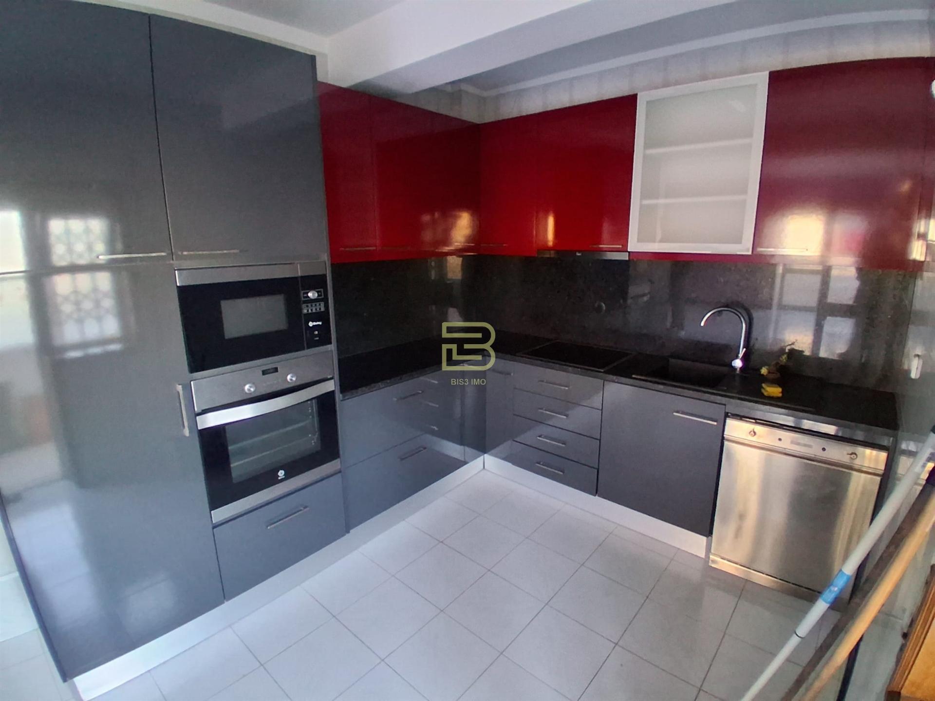 Apartamento T2 em Baguim do Monte — A sua nova casa à beira do Metro