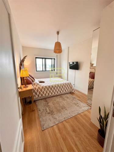 Apartamento T2 - Localização Premium no Coração de Vila Nova de Gaia