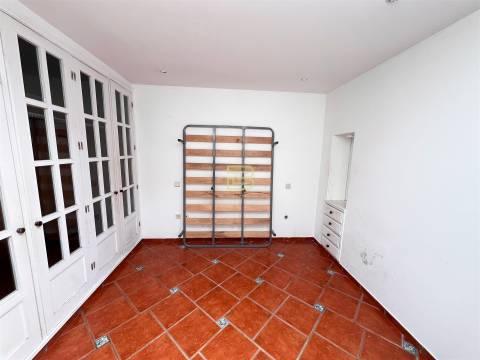 Moradia T1 a 10 minutos da  rotunda da Boavista e 5m da estação de metro Carolina Michaelis